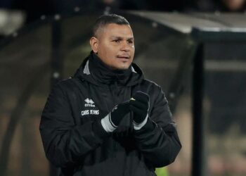 Franken over doelman Damen: ‘Ik schrijf hem niet over drie wedstrijden af’