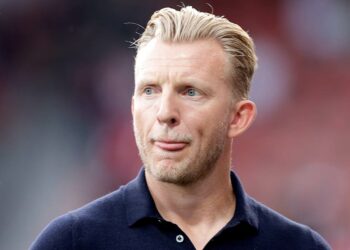 Beleidsbepalers ADO geven Kuyt nog het vertrouwen: ‘Er moeten snel goede resultaten volgen’