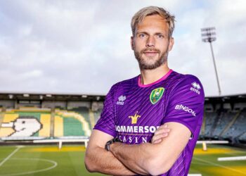 ADO Den Haag huurt doelman Sonny Stevens tot einde seizoen
