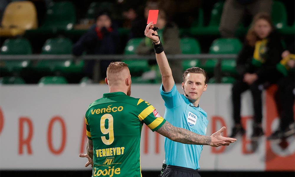Verheydt baalt van rode kaart: ‘Je bent niet goed, het valt allemaal wel mee’