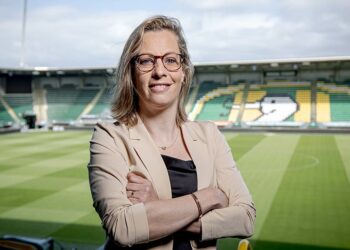Wie is Natascha van Grinsven, de nieuwe algemeen directeur van ADO? ‘Ze kan hard zijn, maar heeft ook haar menselijke kant’