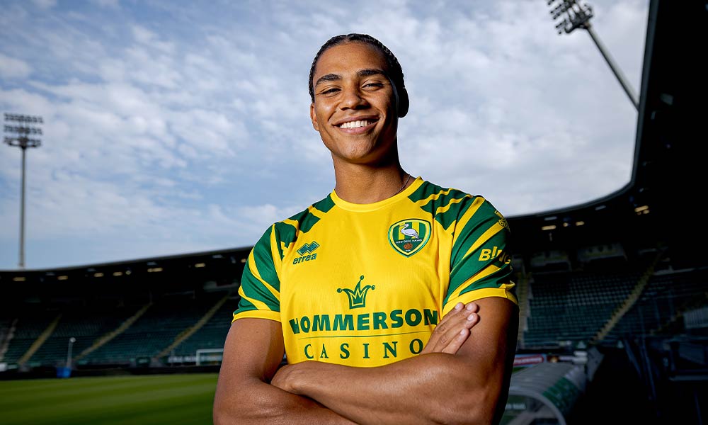 ADO Den Haag huurt vleugelspeler Henri Koudossou van FC Augsburg