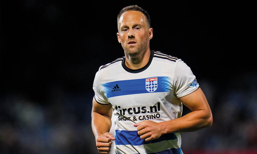 ADO wil Bart van Hintum (36) vastleggen