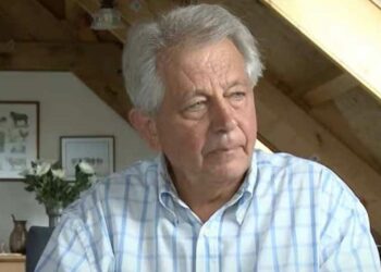 Eerbetoon aan Piet de Zoete voor aftrap ADO – VVV-Venlo