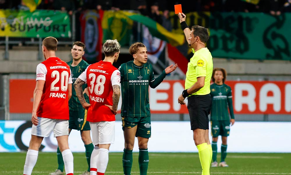 Rode kaart Cameron Peupion door KNVB geseponeerd